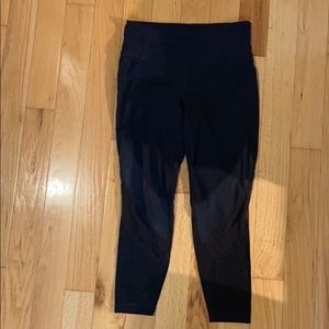 Athleta 3/4 length black leggings medium